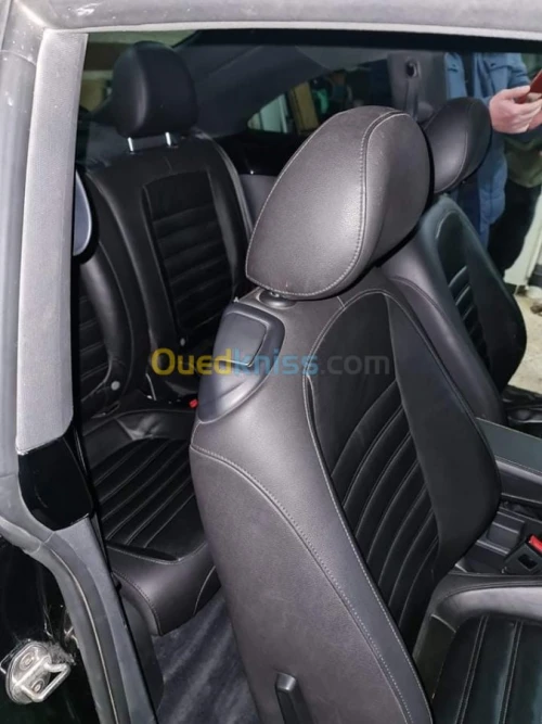 Volkswagen New Beetle 2020 