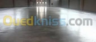 Dallage industriel et résine époxy à usages industriel et médical