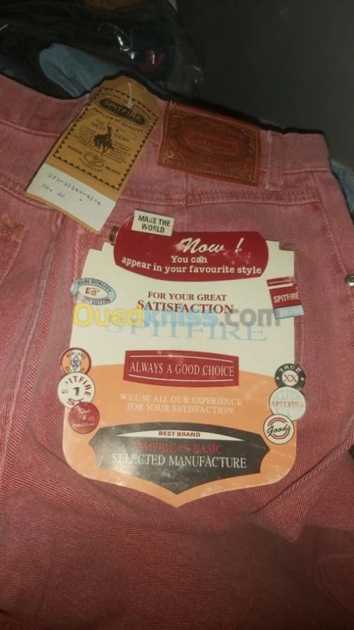 Destockage vêtements hommes femmes 