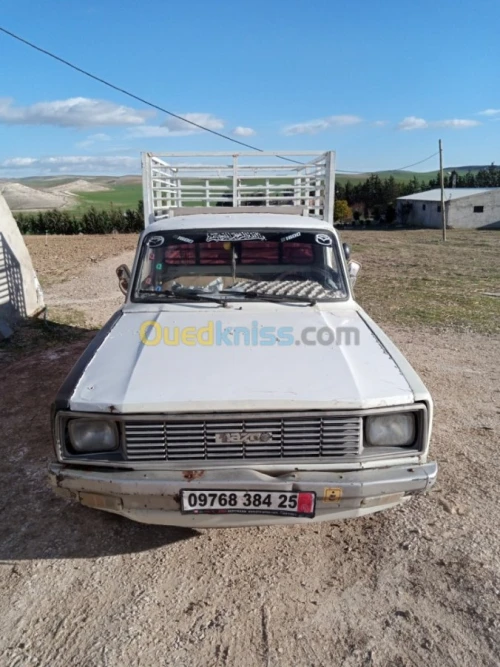 B1600 Mazda