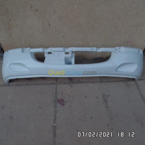 DAIHATSU SIRION ANCIEN CAROSSERIE