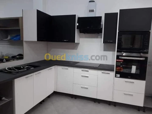 FABRICATION DE PORTE , CUISINE EQUIPEE