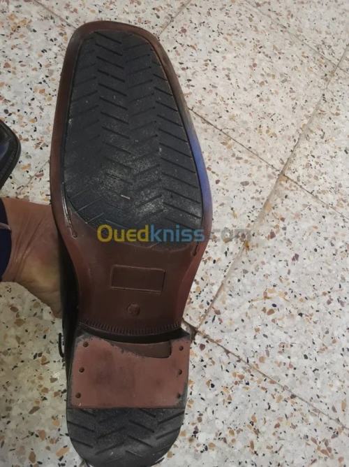 حذاء رجالي