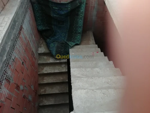 Vente Carcasse Oran Boufatis