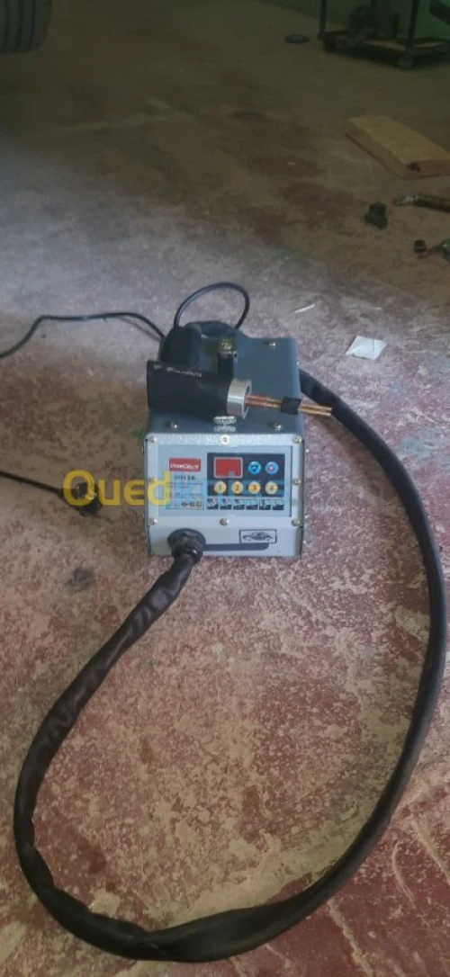 Four pour peinture des voitures German