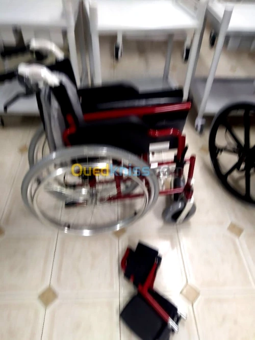 Fauteuil roulant en aluminium double freins