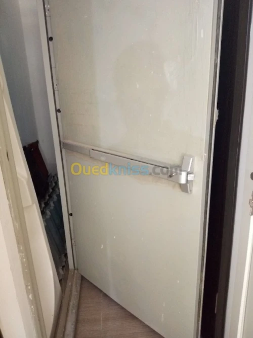 Porte coupe feu bois et métallique