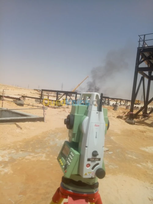 Topographe Surveyor طوبوغراف
