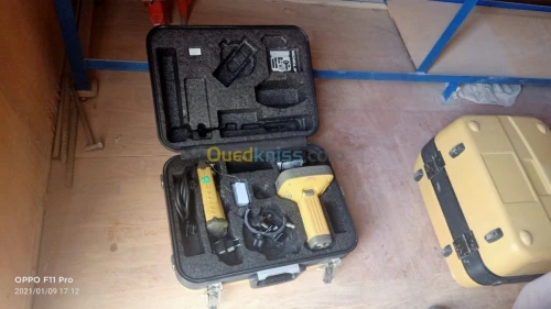 Topographe Surveyor طوبوغراف