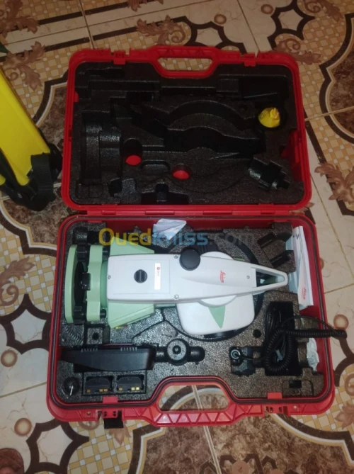 Topographe Surveyor طوبوغراف