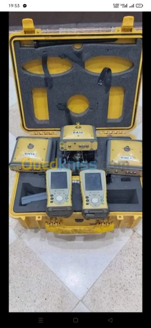 Topographe Surveyor طوبوغراف