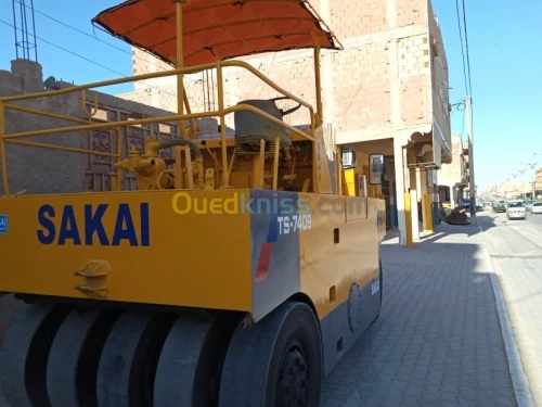 compacteur  sakai compacteur  sakai