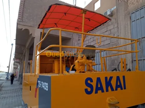 compacteur  sakai compacteur  sakai