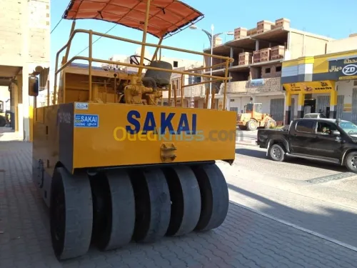 compacteur  sakai compacteur  sakai