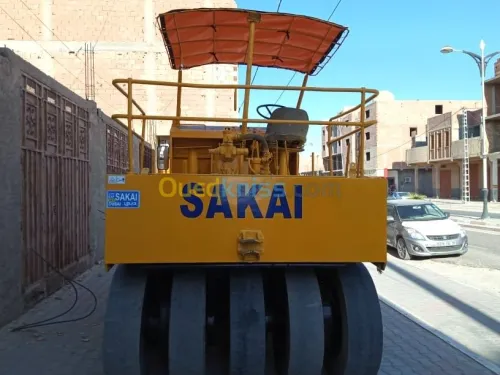 compacteur  sakai compacteur  sakai