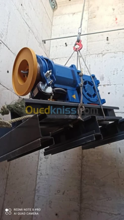 FOURNITURE ET POSE D'ASCENSEUR ET TOUT MATERIEL DE LEVAGE