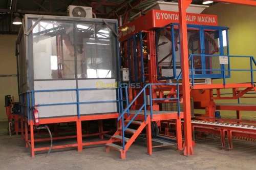 Machine de fabrication de pavé 