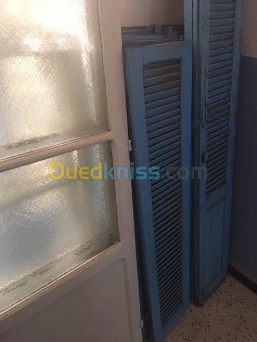 PORTE / FENETRES / PERTIEL EN BOIS