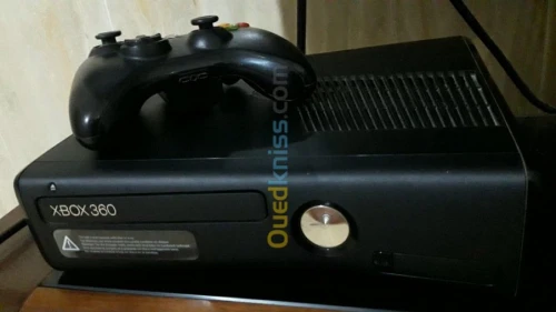 Xbox360 slim + bcp de jeux