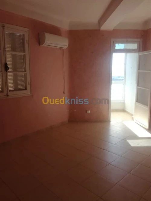 Location Appartement F3 Alger Saoula