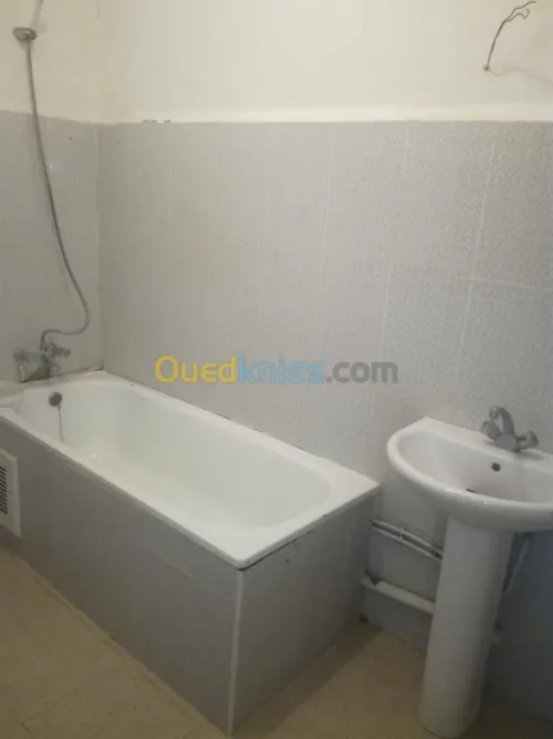 Location Appartement F3 Alger Saoula