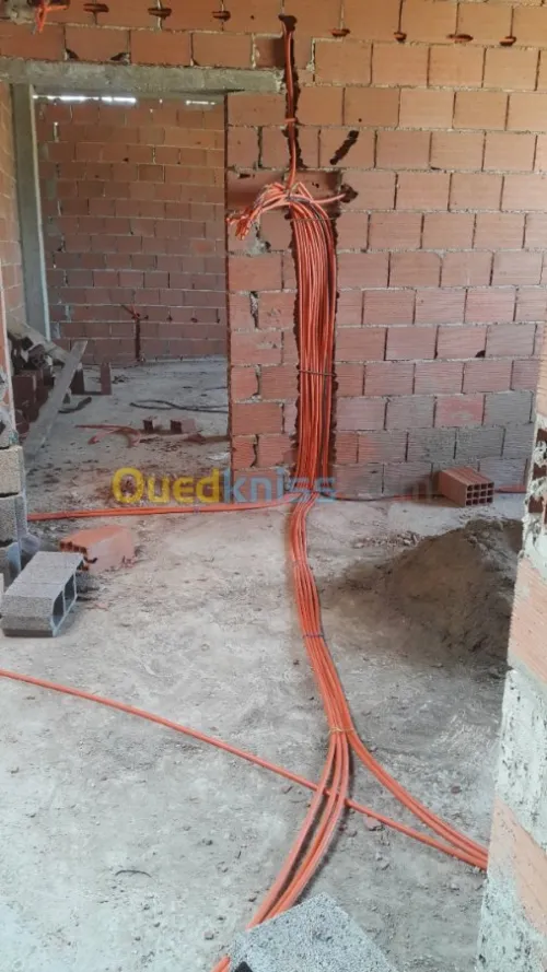 Electricien batiment ch  كهربائي الشلف