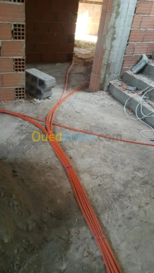 Electricien batiment ch  كهربائي الشلف