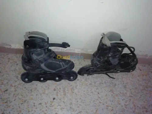 Patins à roues alignées +accessoires. 