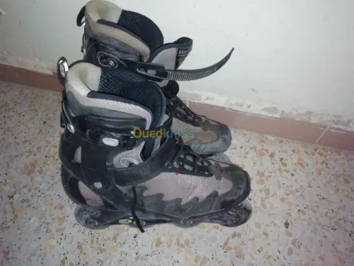 Patins à roues alignées +accessoires. 
