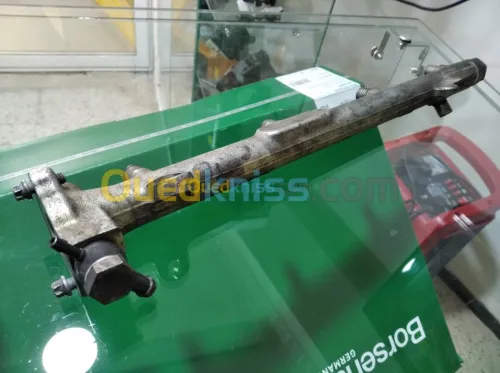 Rampe d'injection BENZ 611 070 00 95