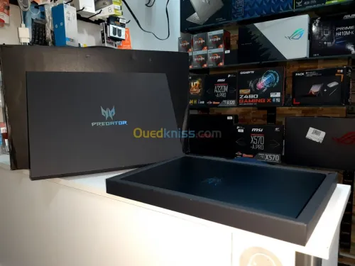 PREDATOR TRITON 300 i7 10750H/RTX2070