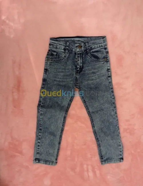 Jeans moyen age de 8 ans a 16 ans