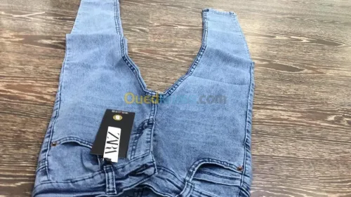 Jeans moyen age de 8 ans a 16 ans