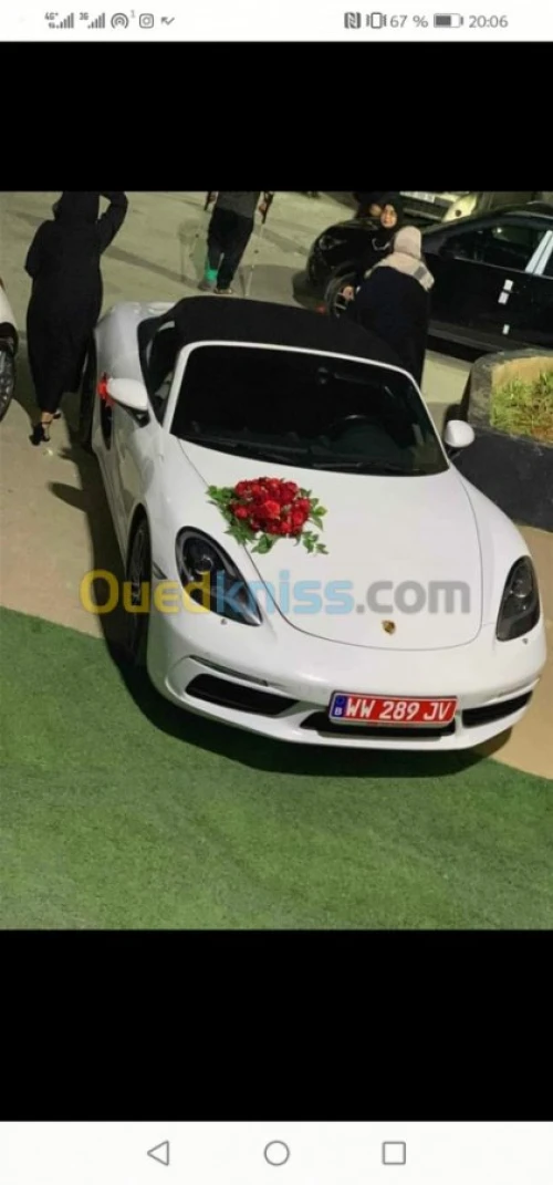 Location de voiture luxueuse. 