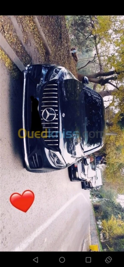 Location de voiture luxueuse. 