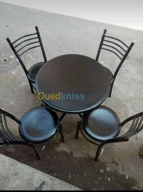 tables et chaises cafeterias