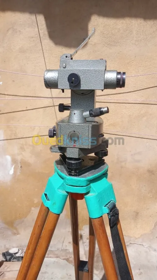 theodolite planimetrique slom