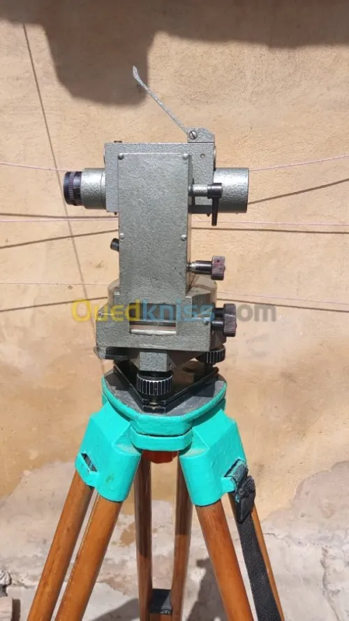 theodolite planimetrique slom