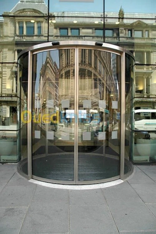 Porte automatique coulissante 