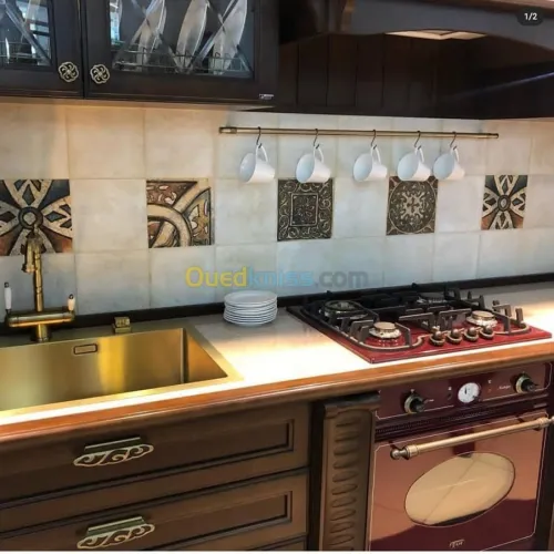 Faïences, dalle de sol et mosaïque 