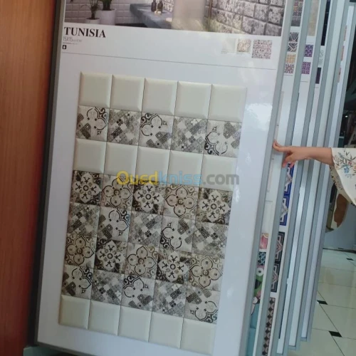 Faïences, dalle de sol et mosaïque 