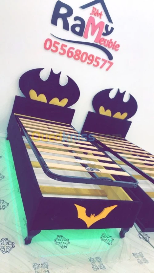 Lit enfants capitonnés 