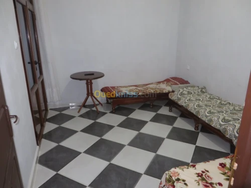 Location vacances Appartement F3 Tlemcen Marsa ben mhidi