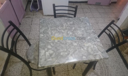 Table de cuisine/jardin en acier