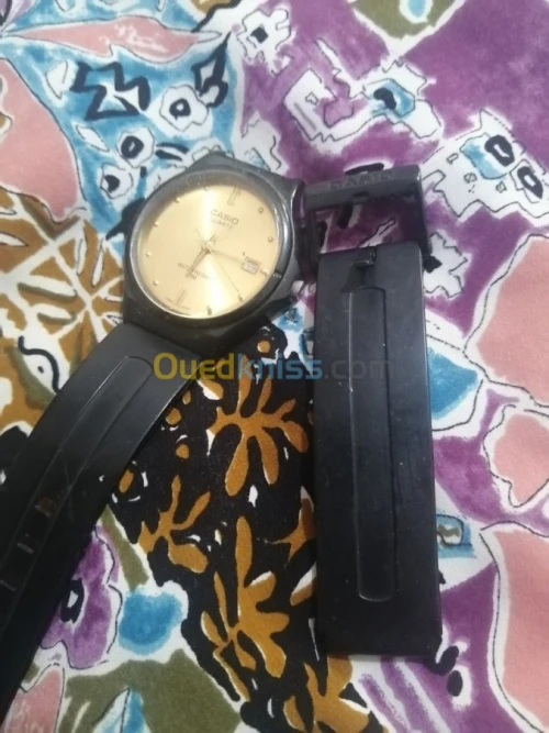 Montre casio quartz water resist 
