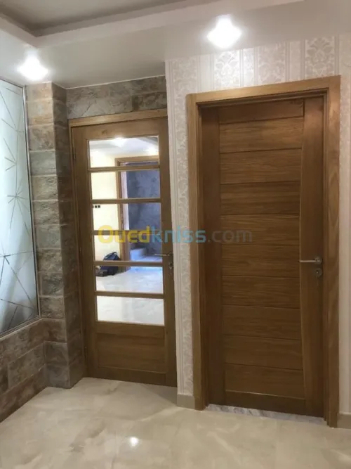 Fabrication de portes en bois massif