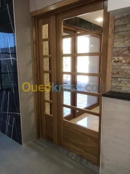 Fabrication de portes en bois massif