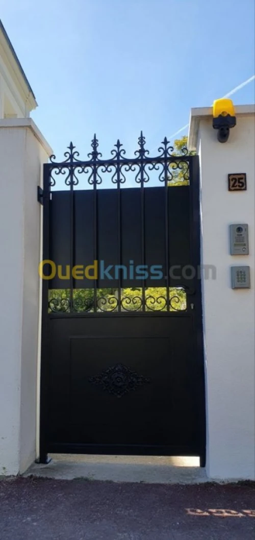 soudeur et reparation des garages.