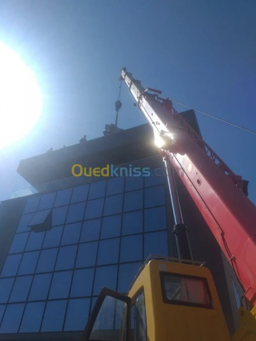 Ossature de panneaux publicitaires 