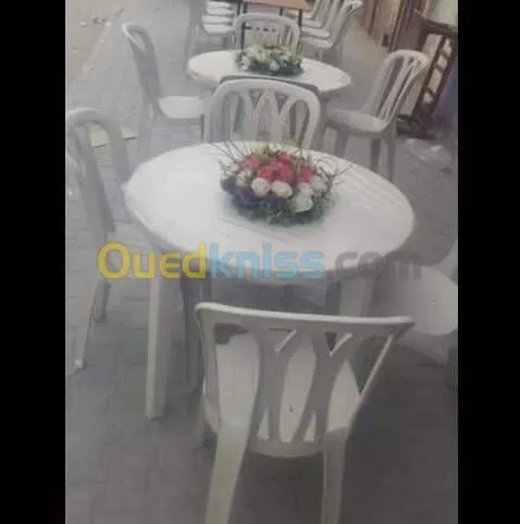 كراسي وطاولات بلاستيك باسعار جد منخفضة